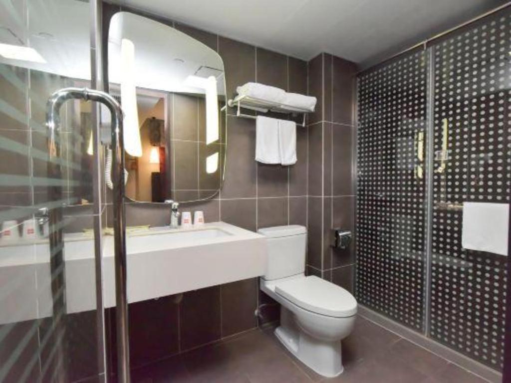 Ibis Wuxi Jiangnan University Екстер'єр фото